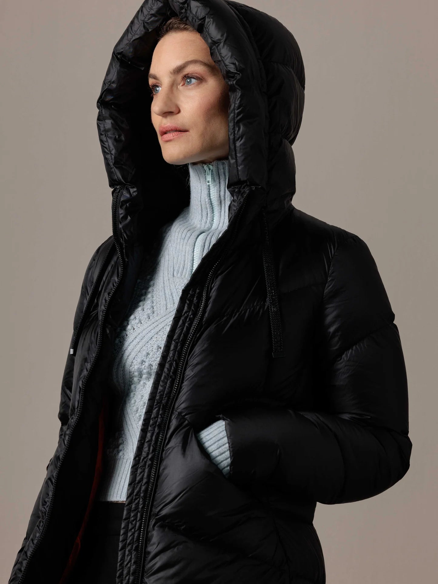 Birgit - Black