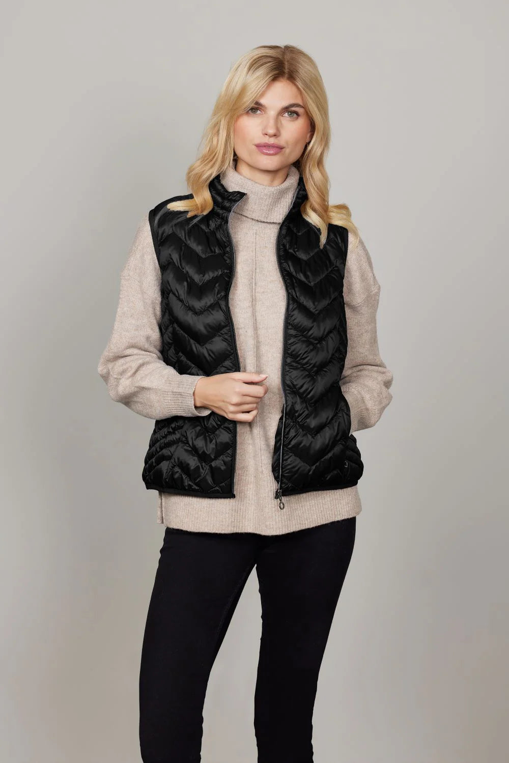 Louise vest- Black